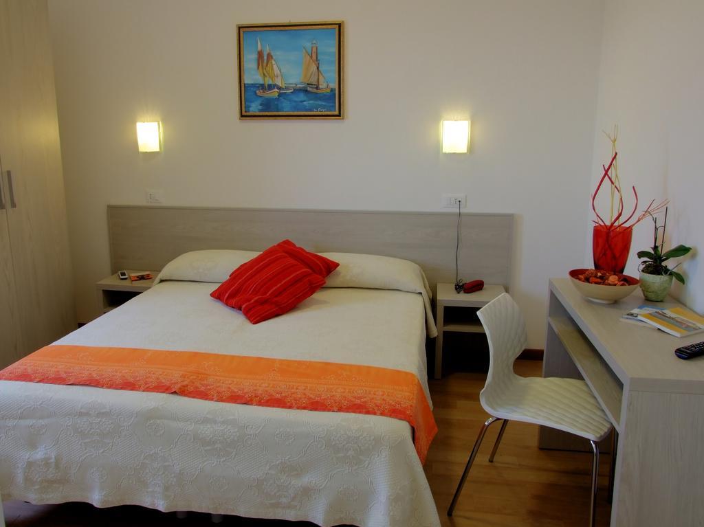 Hotel Manuela Cervia Esterno foto
