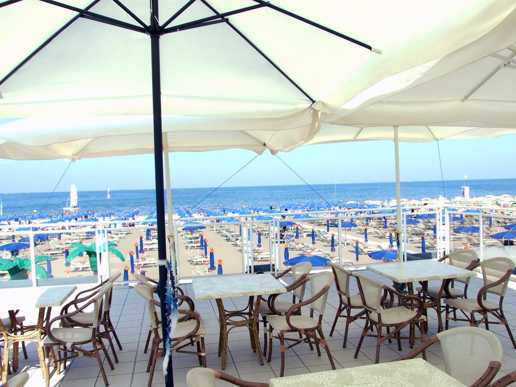 Hotel Manuela Cervia Esterno foto