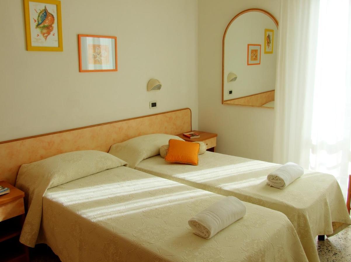 Hotel Manuela Cervia Esterno foto