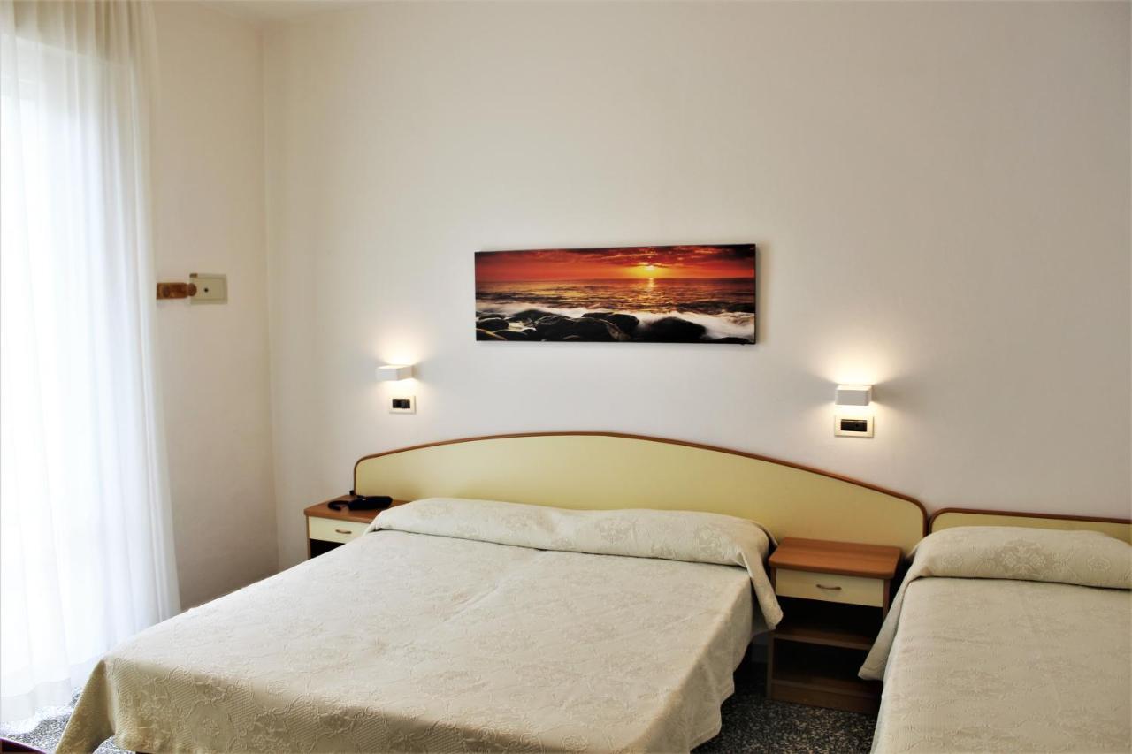 Hotel Manuela Cervia Esterno foto