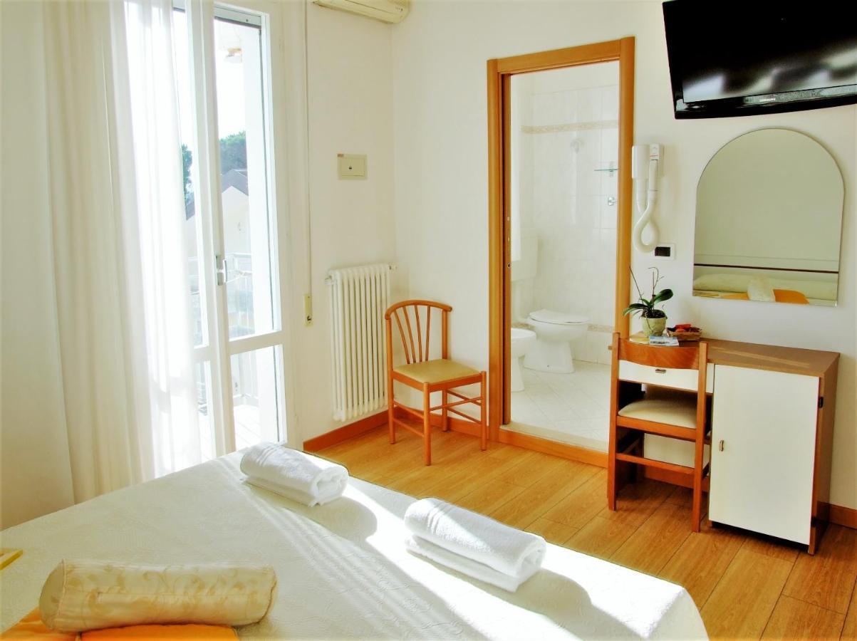 Hotel Manuela Cervia Esterno foto