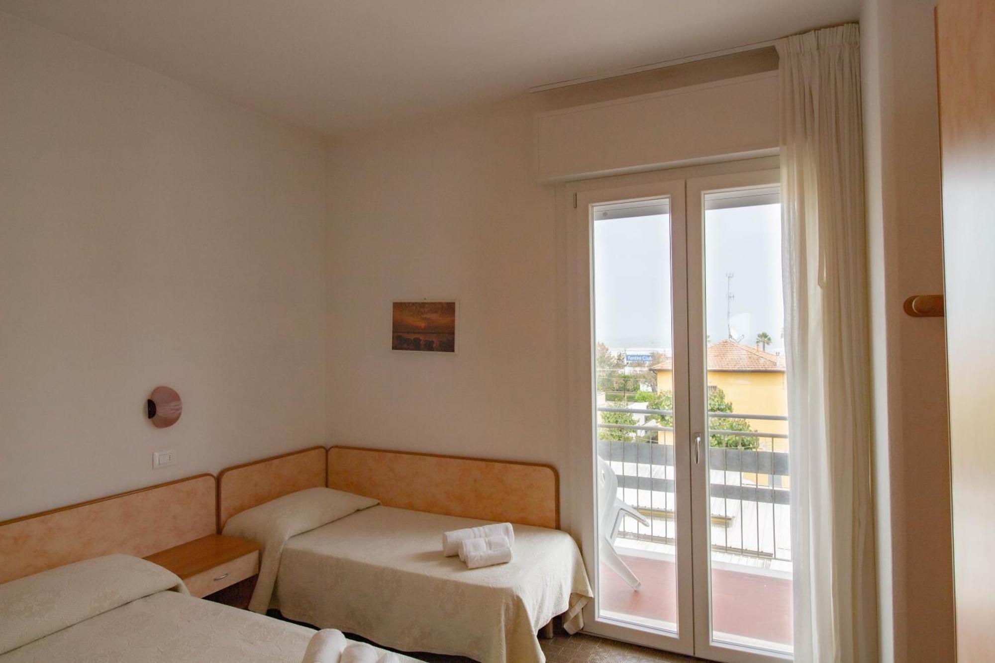 Hotel Manuela Cervia Camera foto
