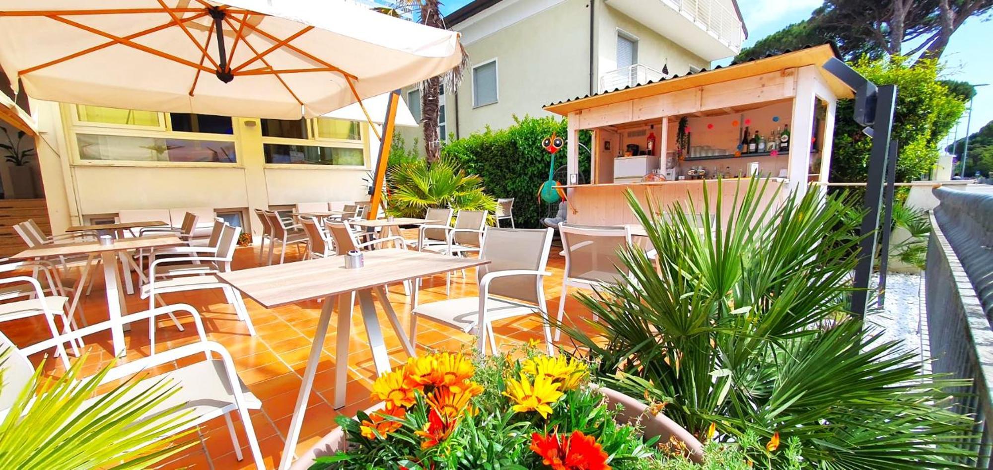 Hotel Manuela Cervia Esterno foto
