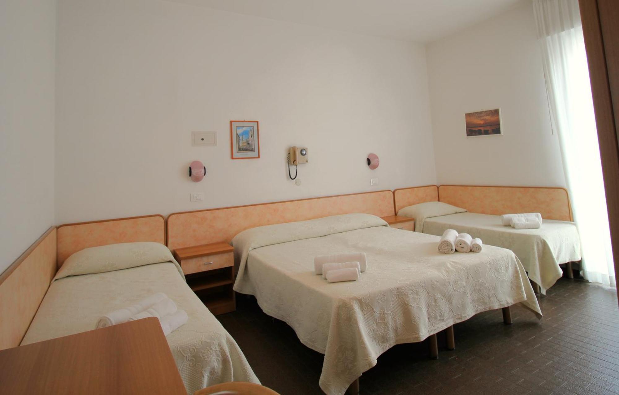 Hotel Manuela Cervia Camera foto